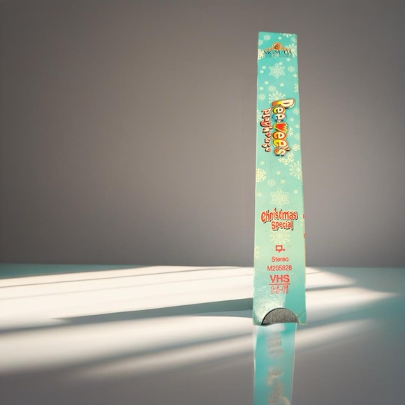 Peewee’s Playhouse Christmastmas Special. 
With special Guests. 1996 VHS NR 48M - Picture 2 of 10